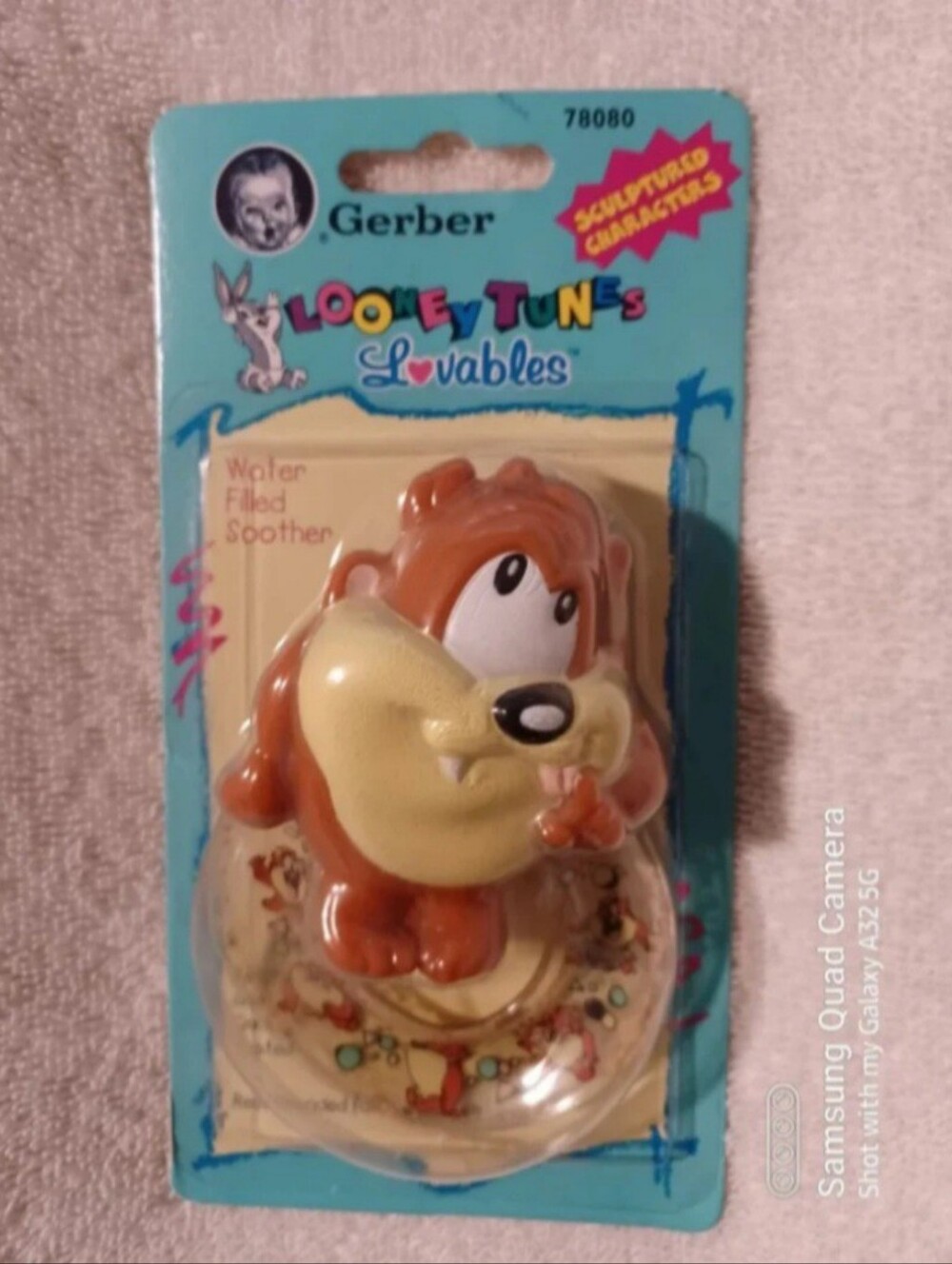 Vintage Looney tunes sculptured baby taz soother